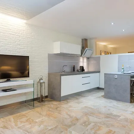 Appartement Garden Loft Picasso